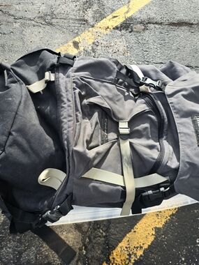 Macpac Gray and Black Men's Hiking Backpack